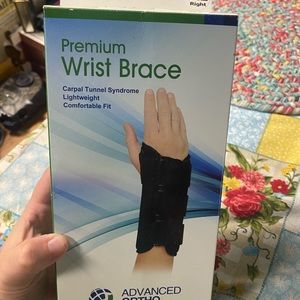 Premium wrist brace right hand XL